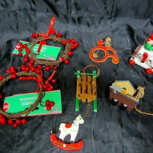 VTG SET OF 7 WOODEN ORNAMENTS COLLECTION 50'S TO 90'S